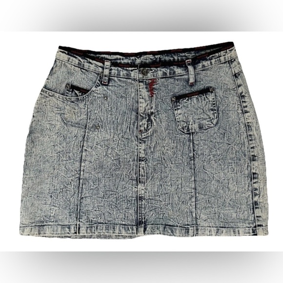 Mecca Femme Women's Denim Skirt Size 9 / 10 Zip Button Pockets Blue 28x16 - Picture 1 of 7